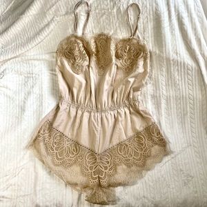 Victoria’s Secret Linen Romper